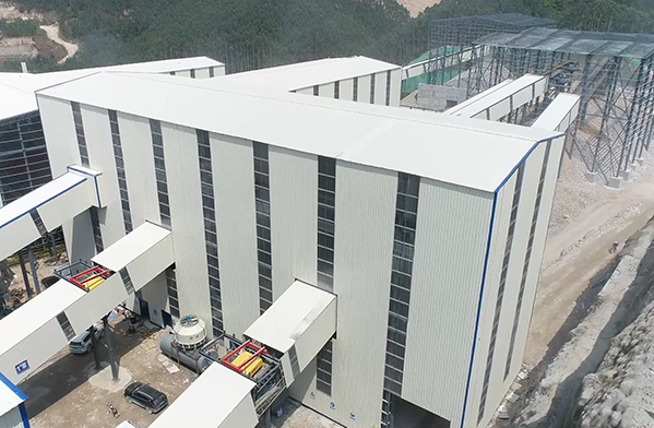 A production line capable of producing 2,000 tons of crushed stone per hour